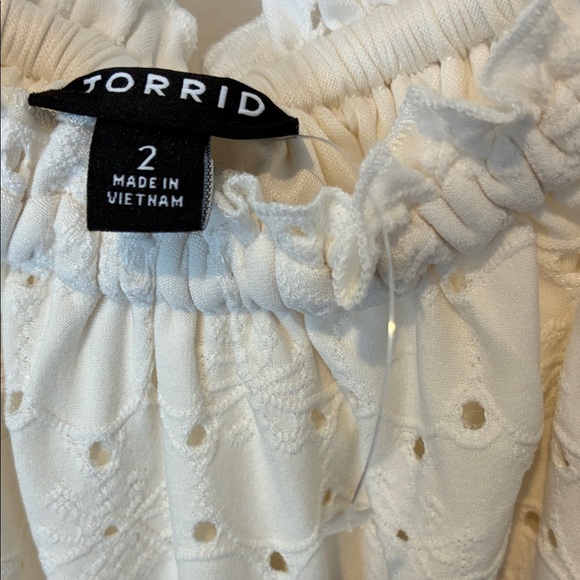 Torrid Cream Eyelet Mini Dress 2X. B6 - Picture 2 of 9